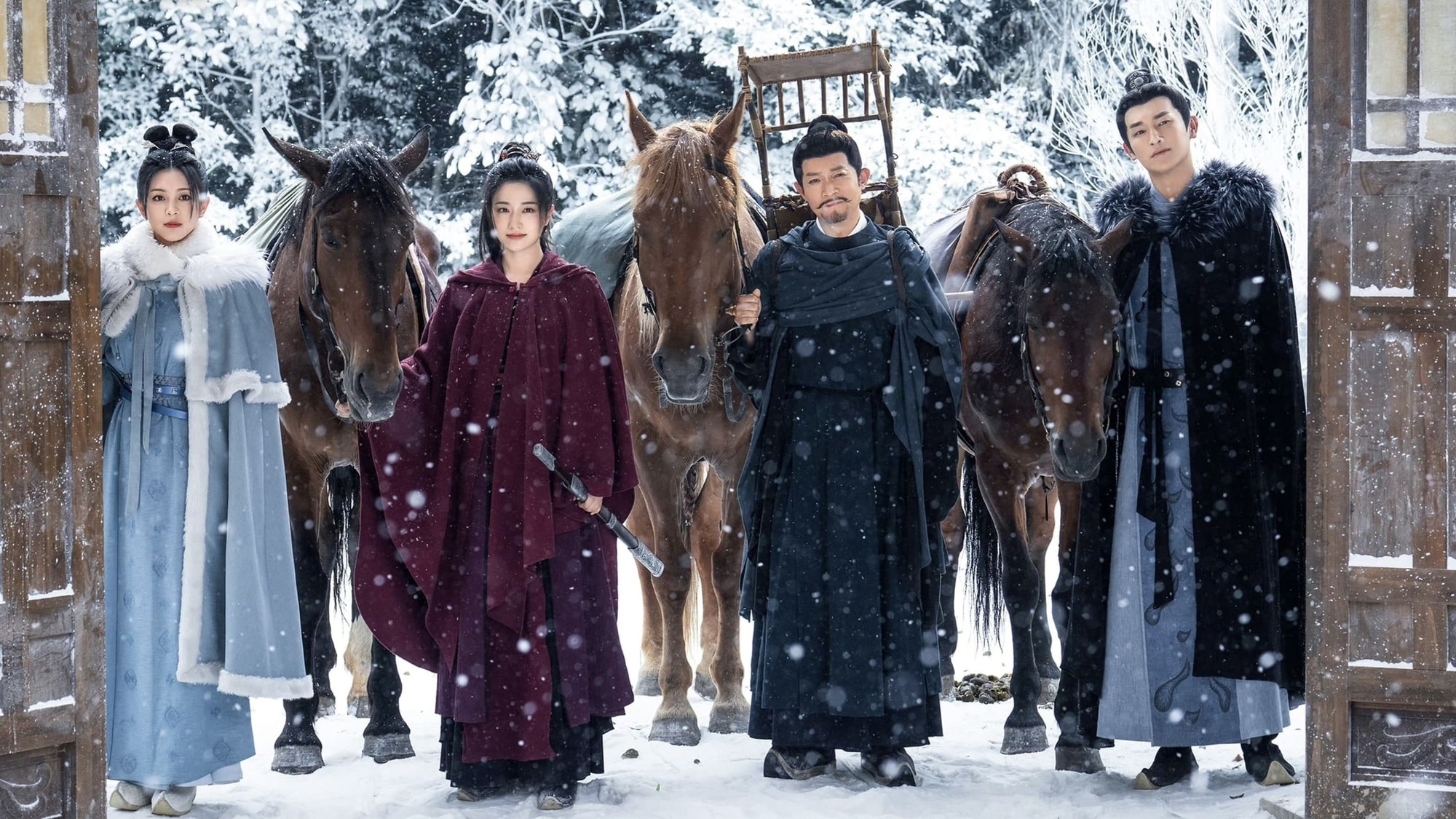 Dàn nhân vật chính trong phim Đường Triều Quỷ Sự Lục đứng giữa khung cảnh tuyết rơi cùng những chú ngựa.