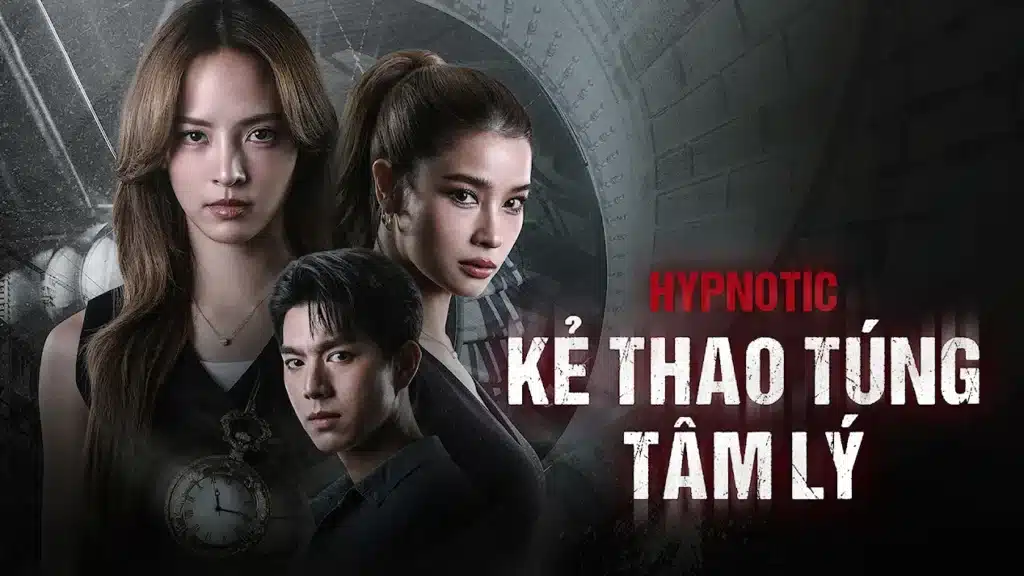 Poster phim Kẻ Thao Túng Tâm Lý (Hypnotic) với ba nhân vật chính trong tông màu u ám.