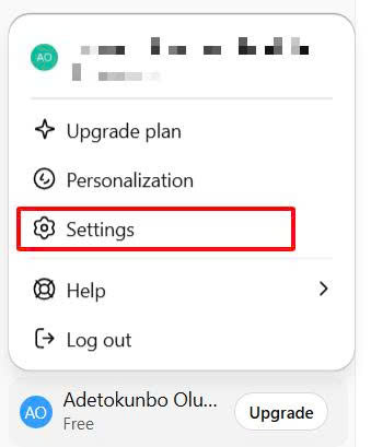 Menu tùy chọn tài khoản ChatGPT hiện ra với mục Settings được khoanh đỏ